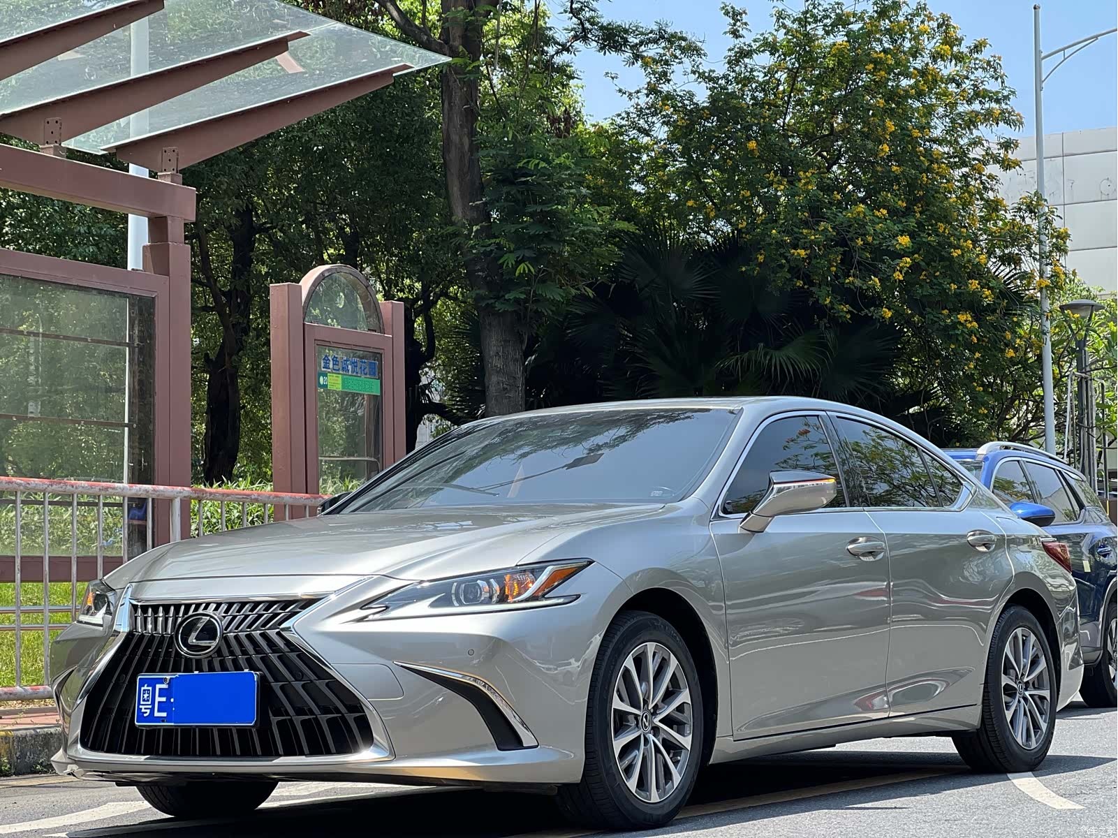 Lexus ES, 2023 26