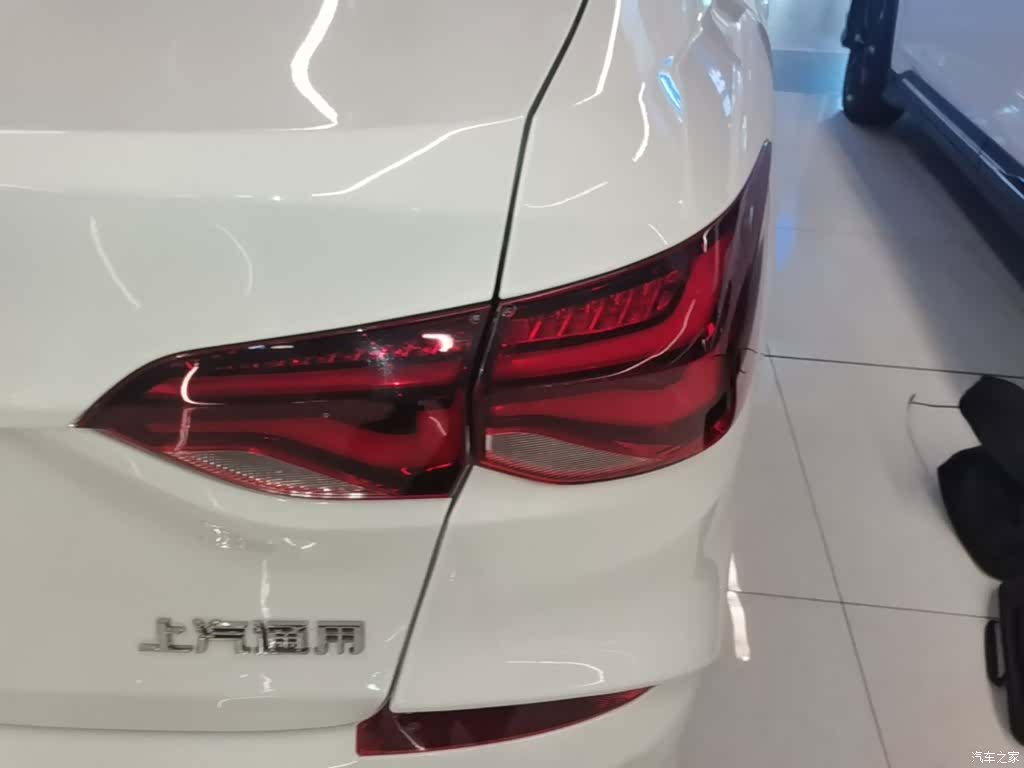 Chevrolet 320, 2021 8