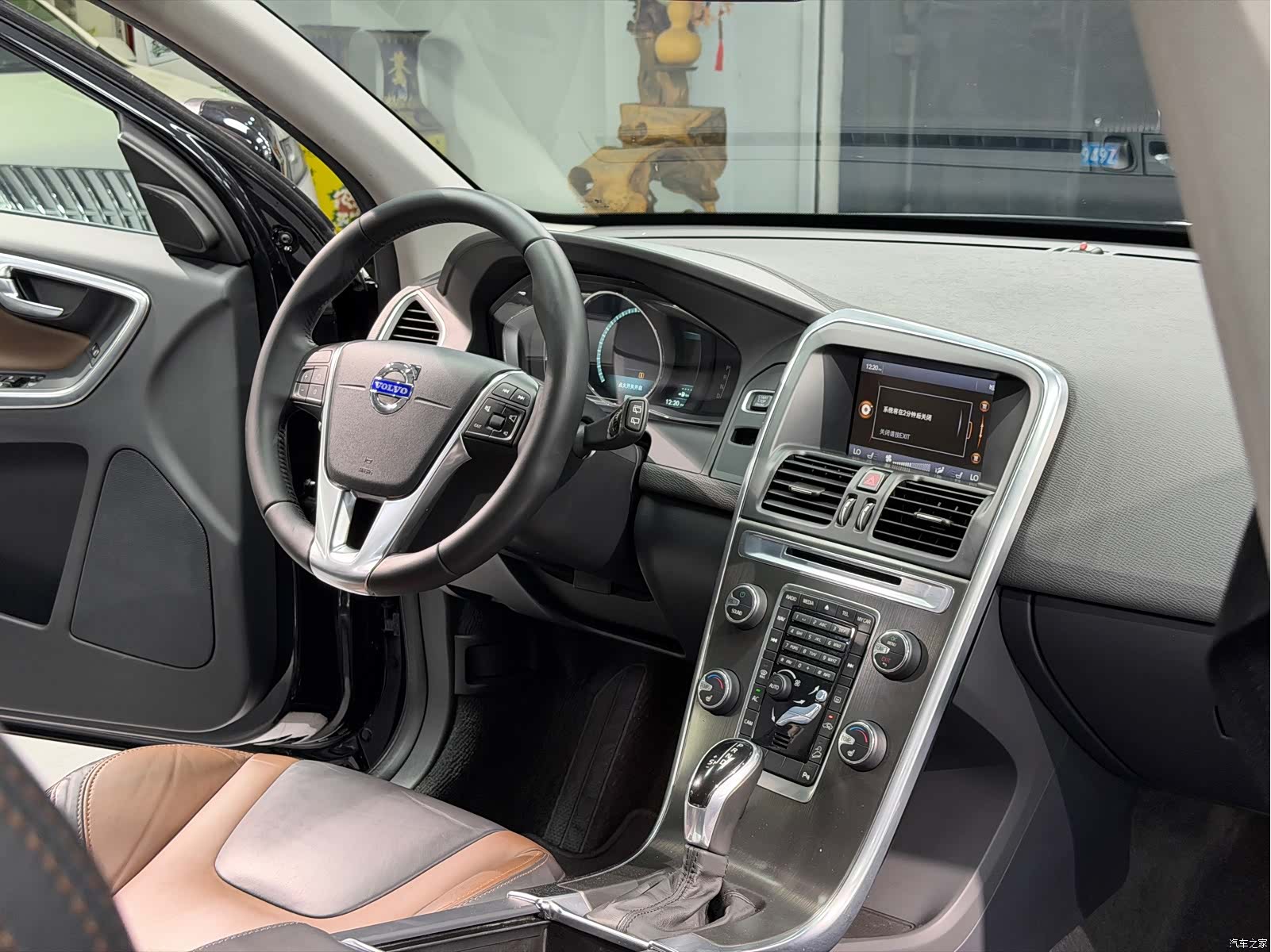 Volvo XC60, 2014 15