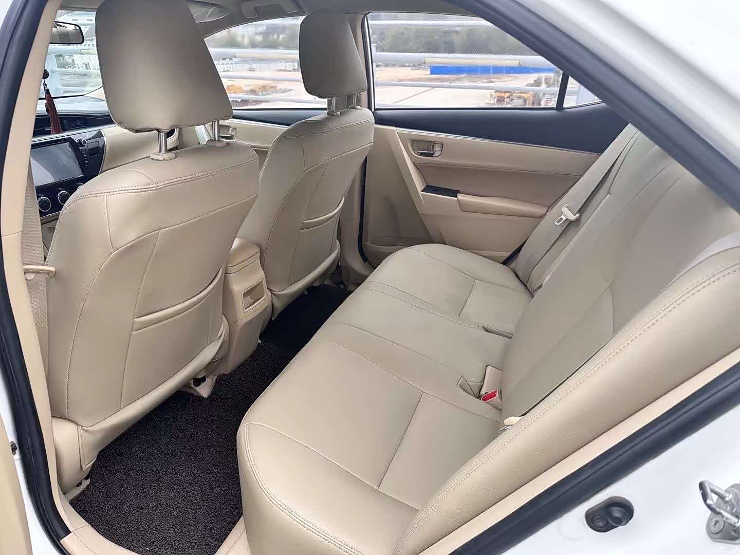 Toyota Corolla, 2015 9