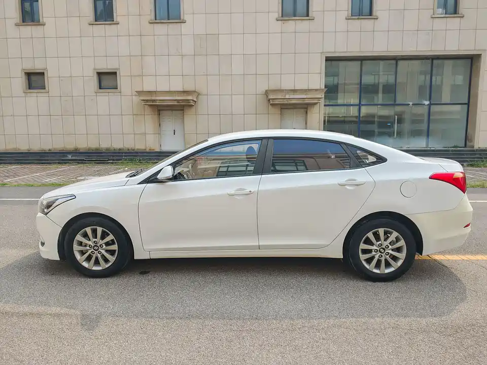 Hyundai Name picture