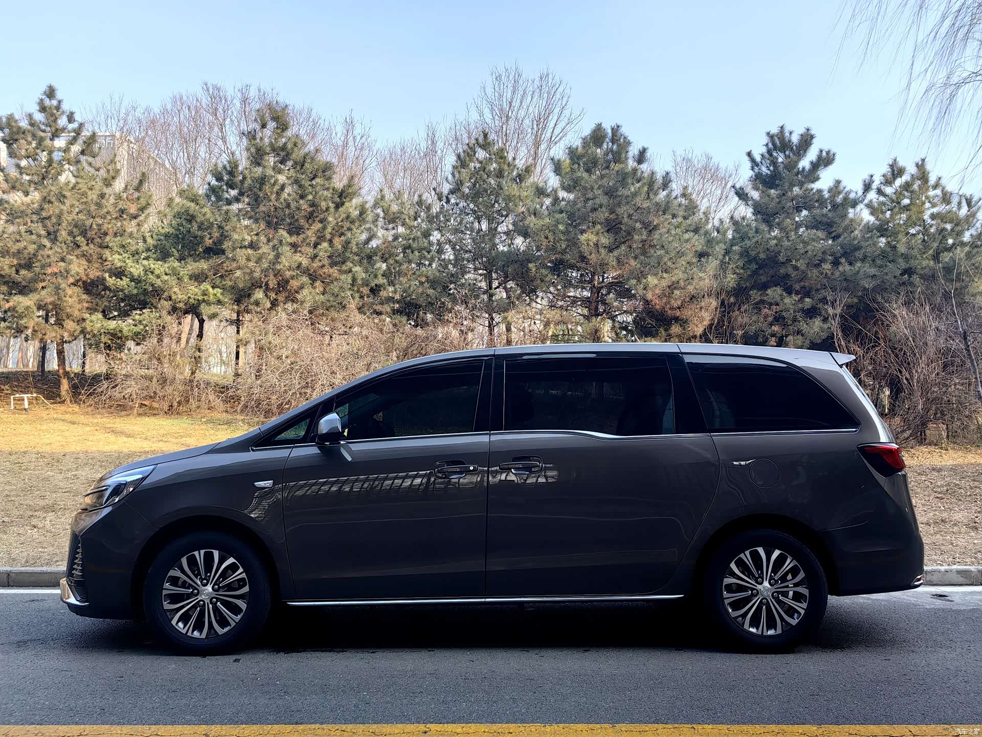 Buick GL8, 2023 3