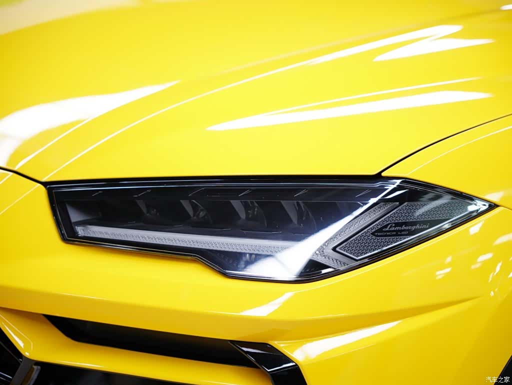 Lamborghini Urus, 2021 19
