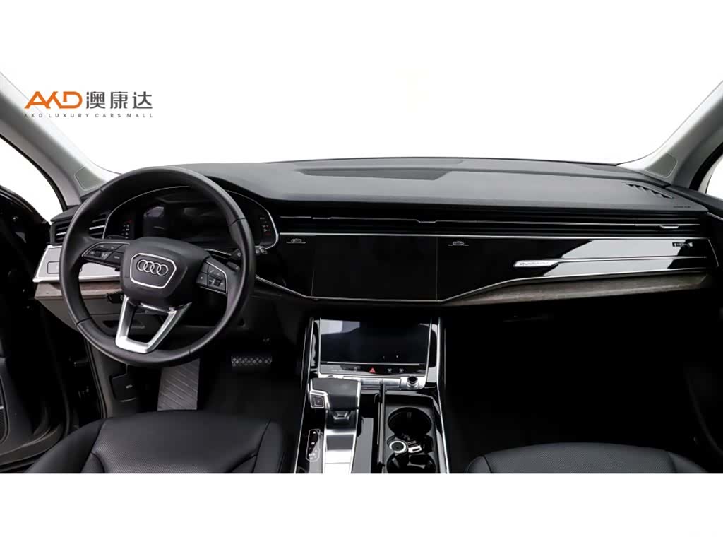 Audi Q7, 2022 все фото