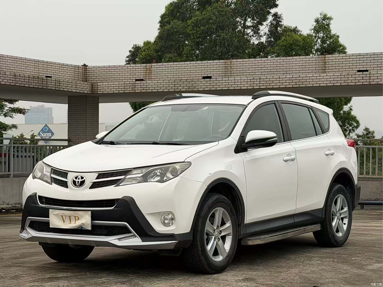 Toyota RAV4, 2014 1