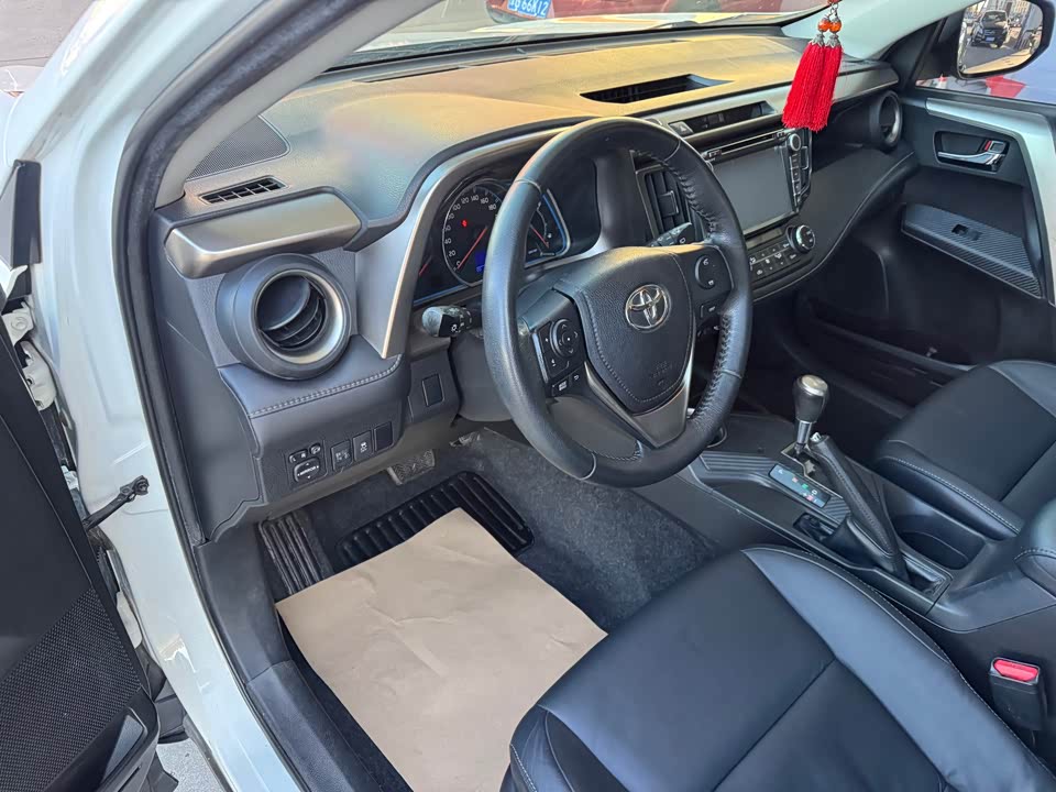 Toyota RAV4 Rongfang