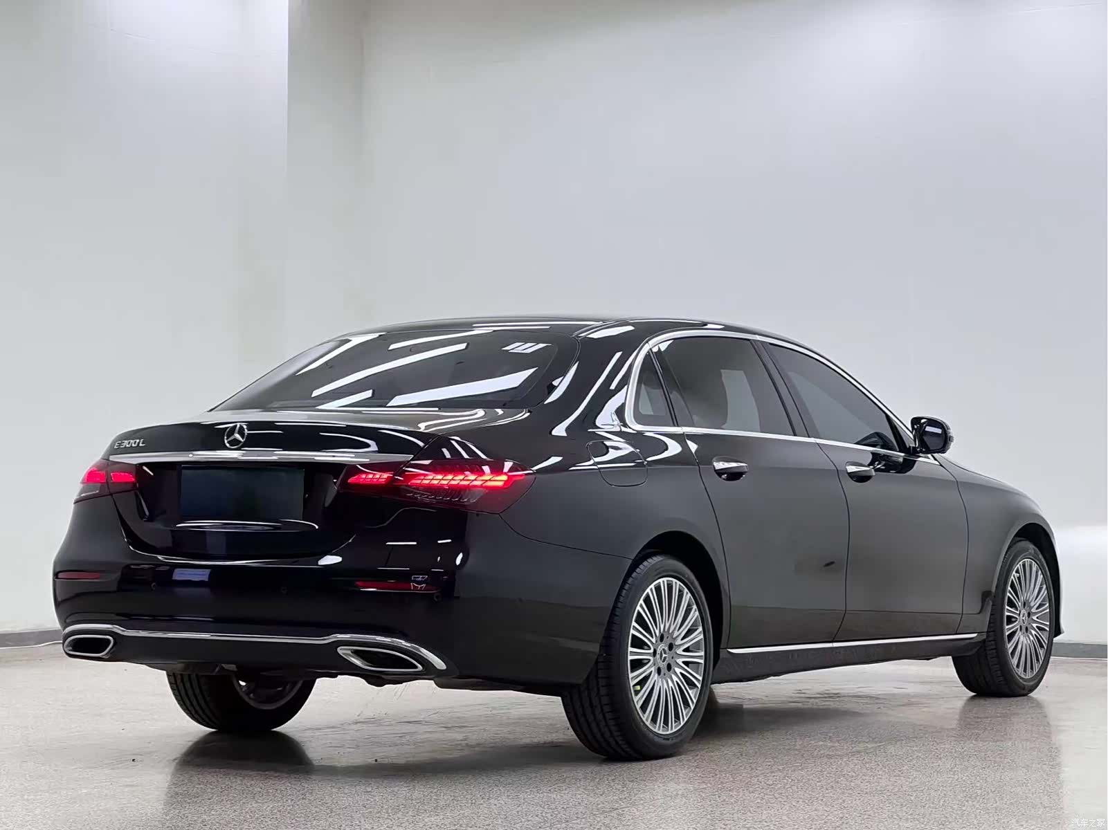 Mercedes-Benz E-Class, 2022 все фото