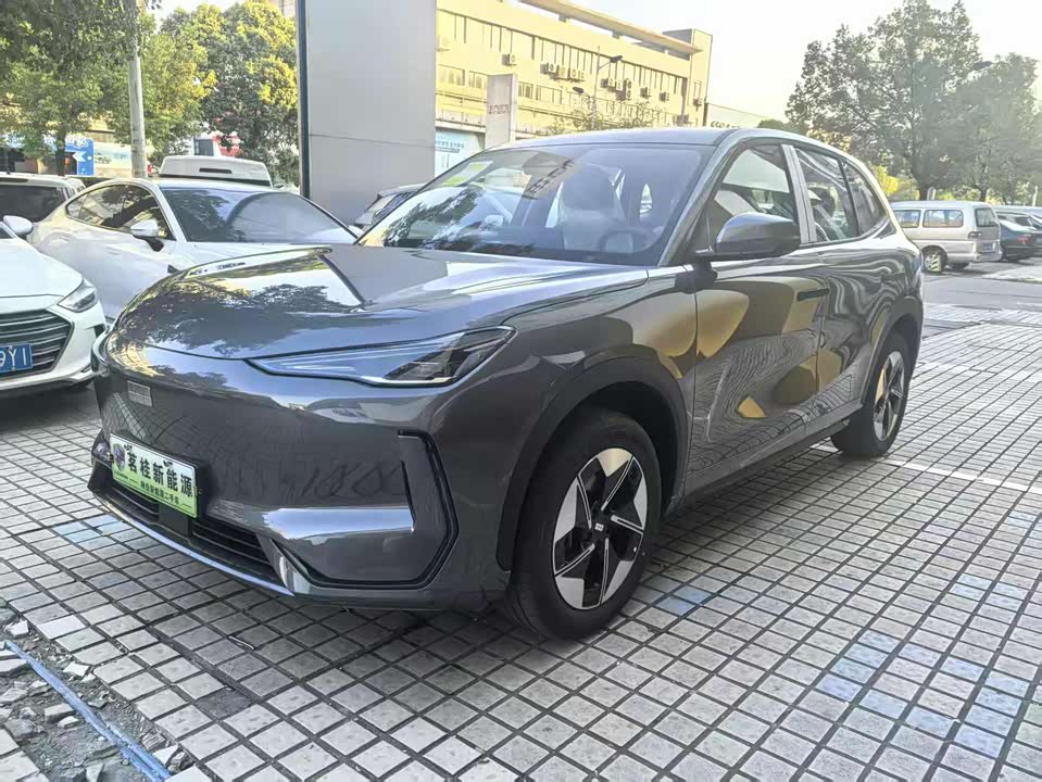 Geely Galaxy Galaxy E5