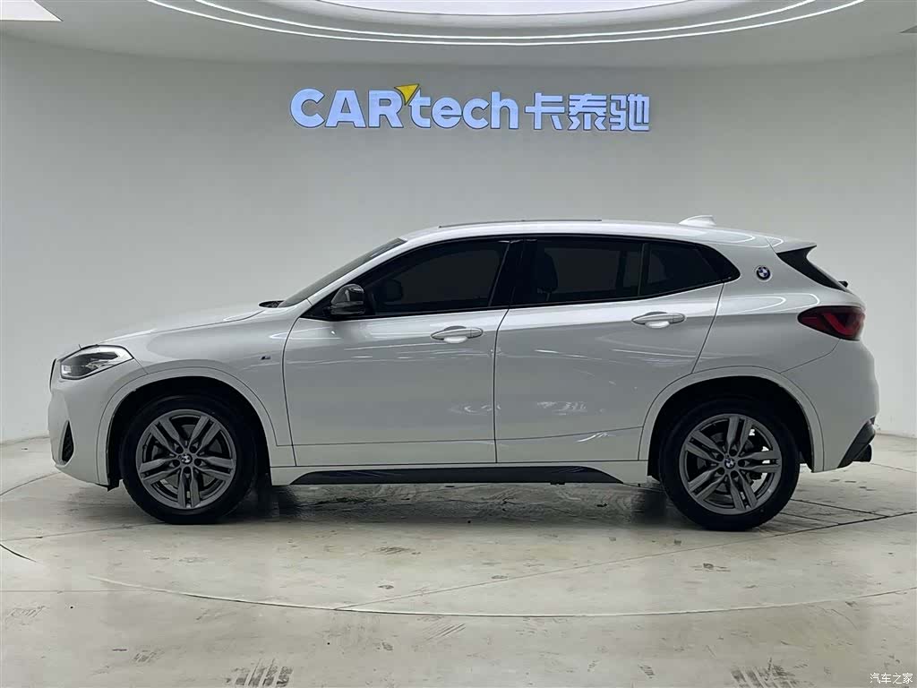 BMW X2, 2023 все фото