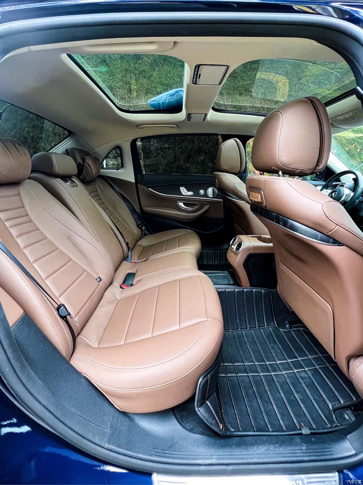 Mercedes-Benz E-Class, 2020 15