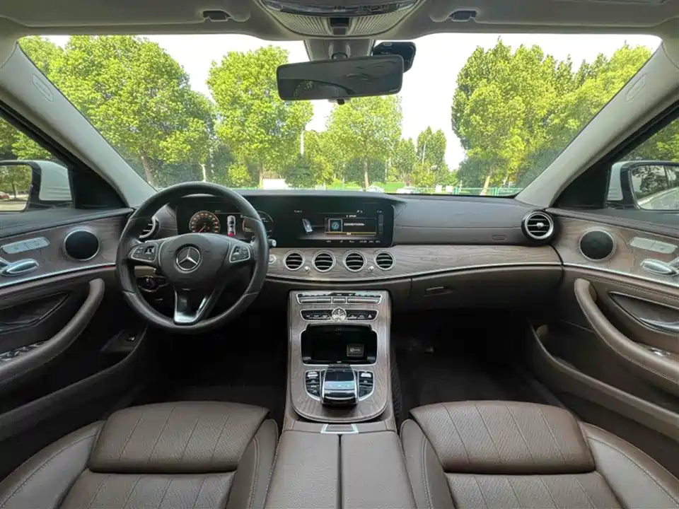 Mercedes-Benz E-class Mercedes-Benz E-class