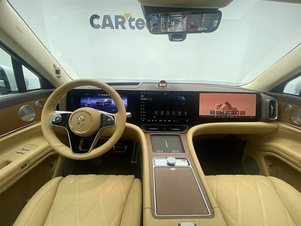 AITO Ask the world M9