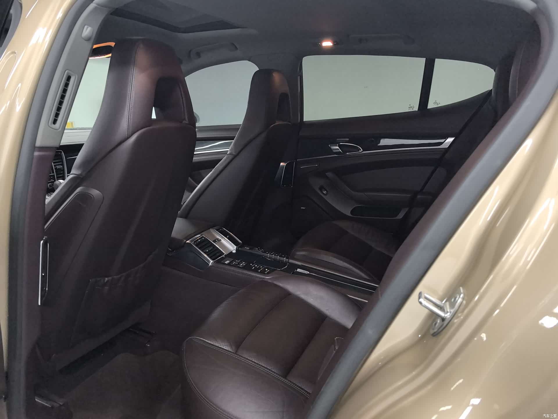 Porsche Panamera, 2012 6