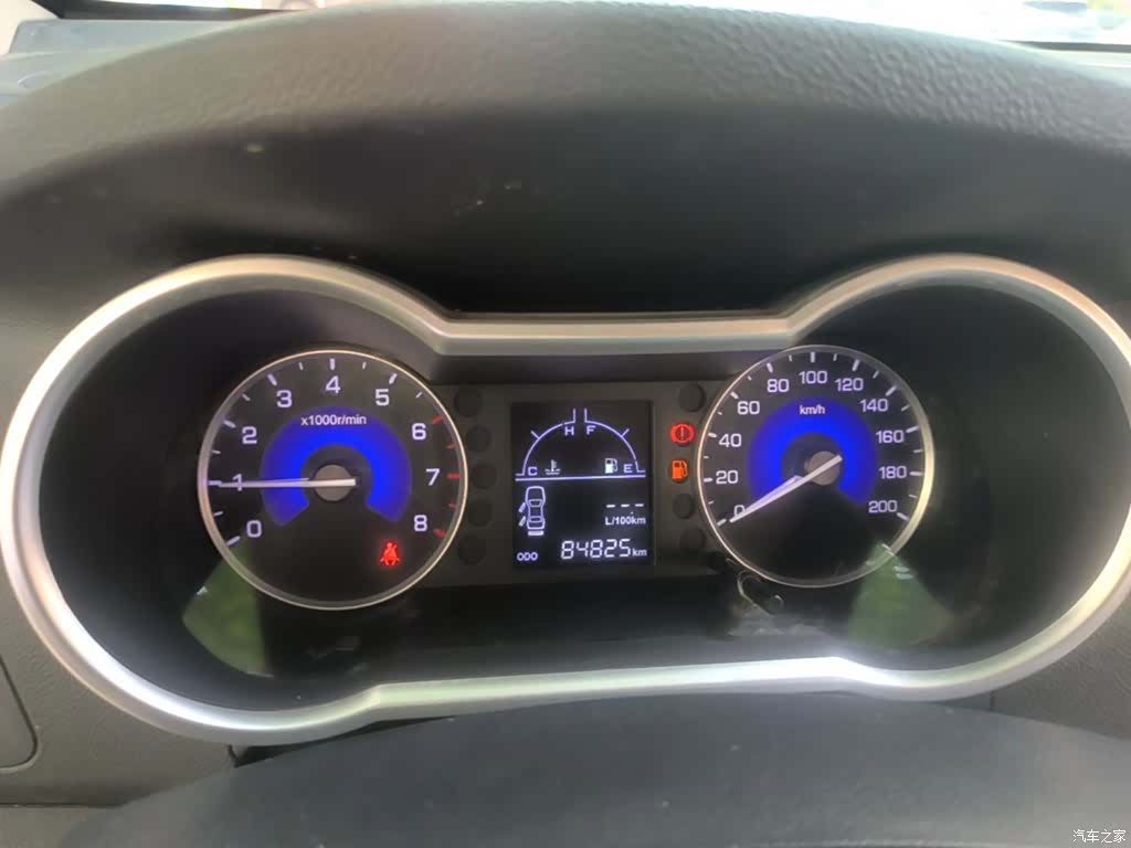 DongFeng AX3, 2016 12