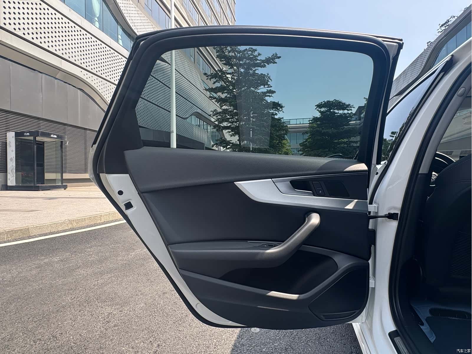 Audi A4L, 2021 10