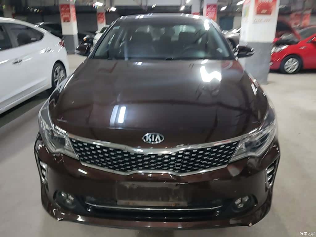 Kia K5, 2015 3