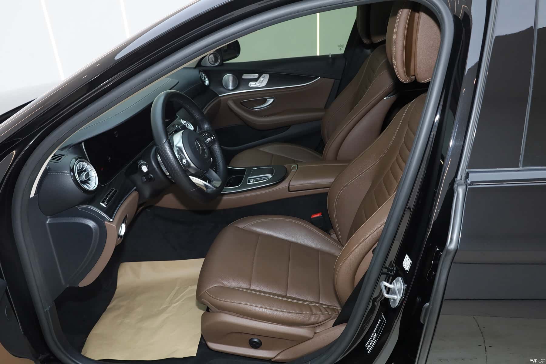 Mercedes-Benz E-Class, 2020 11