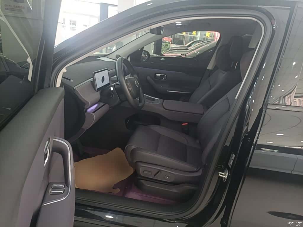 Leapmotor C16, 2025 15