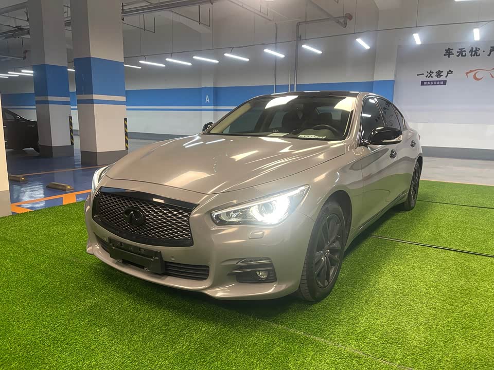 Infiniti Q50L