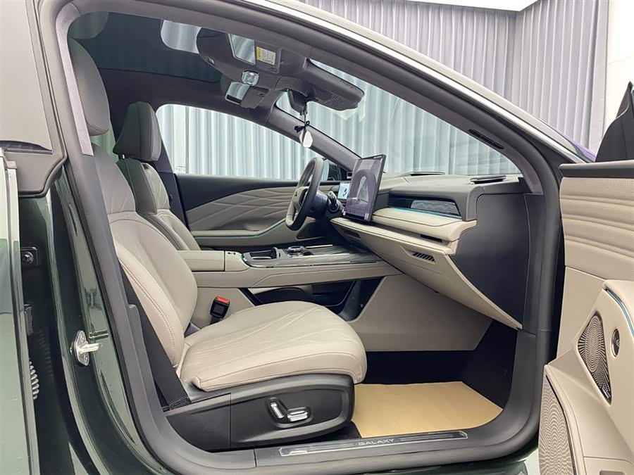 Geely Galaxy Starship 8 2025, фото 20