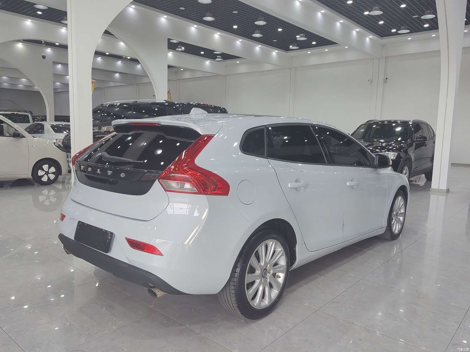 Volvo V40, 2013 7