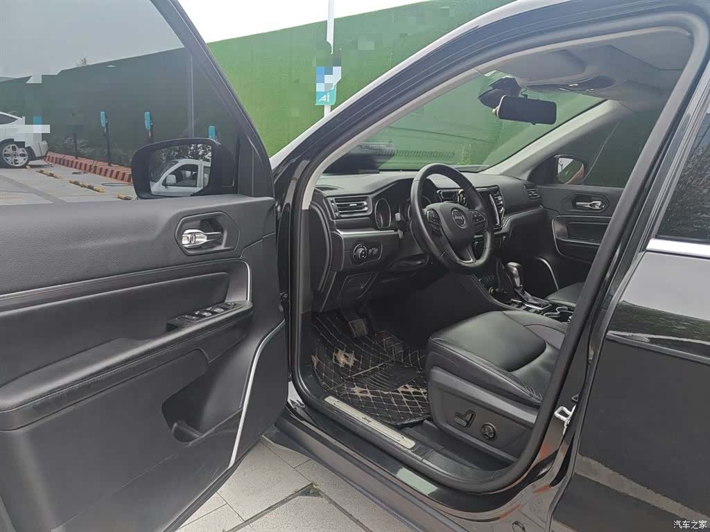 Jeep Grand Commander, 2019 17