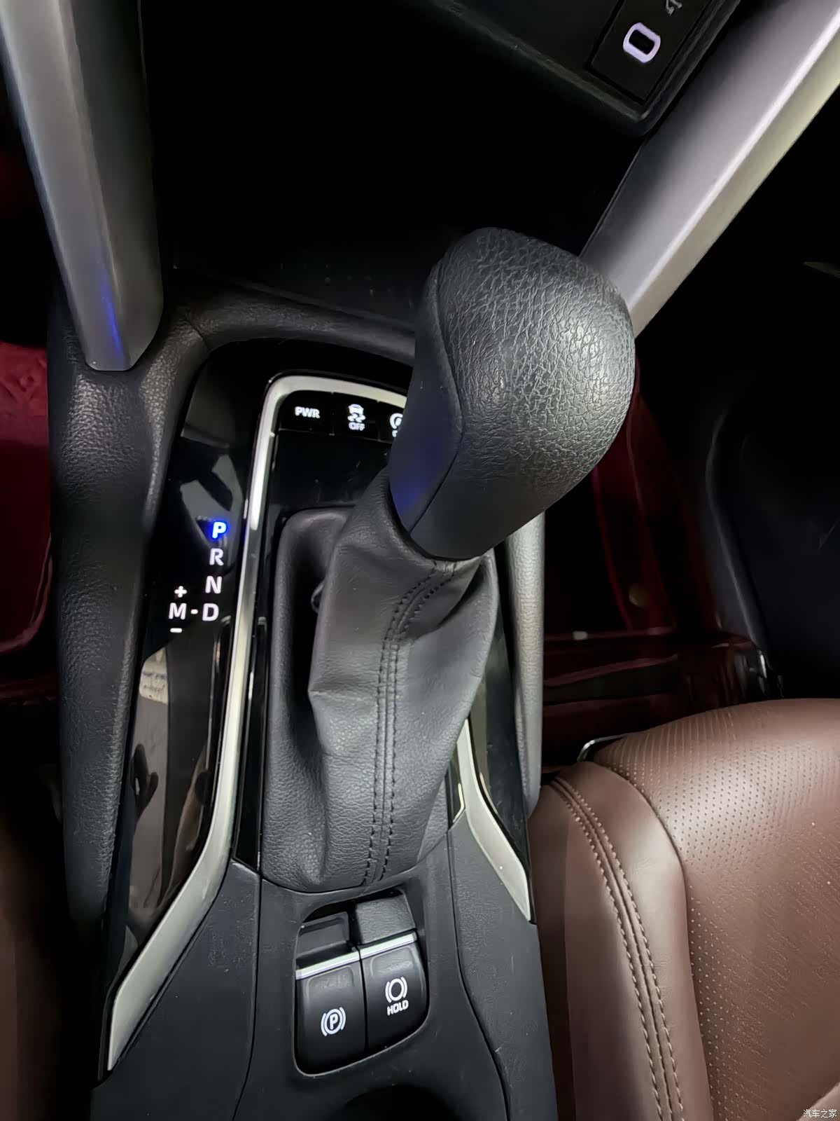 Toyota Frontlander, 2023 16