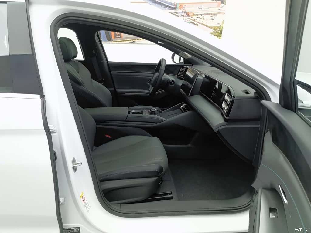 BYD Qin, 2025 23