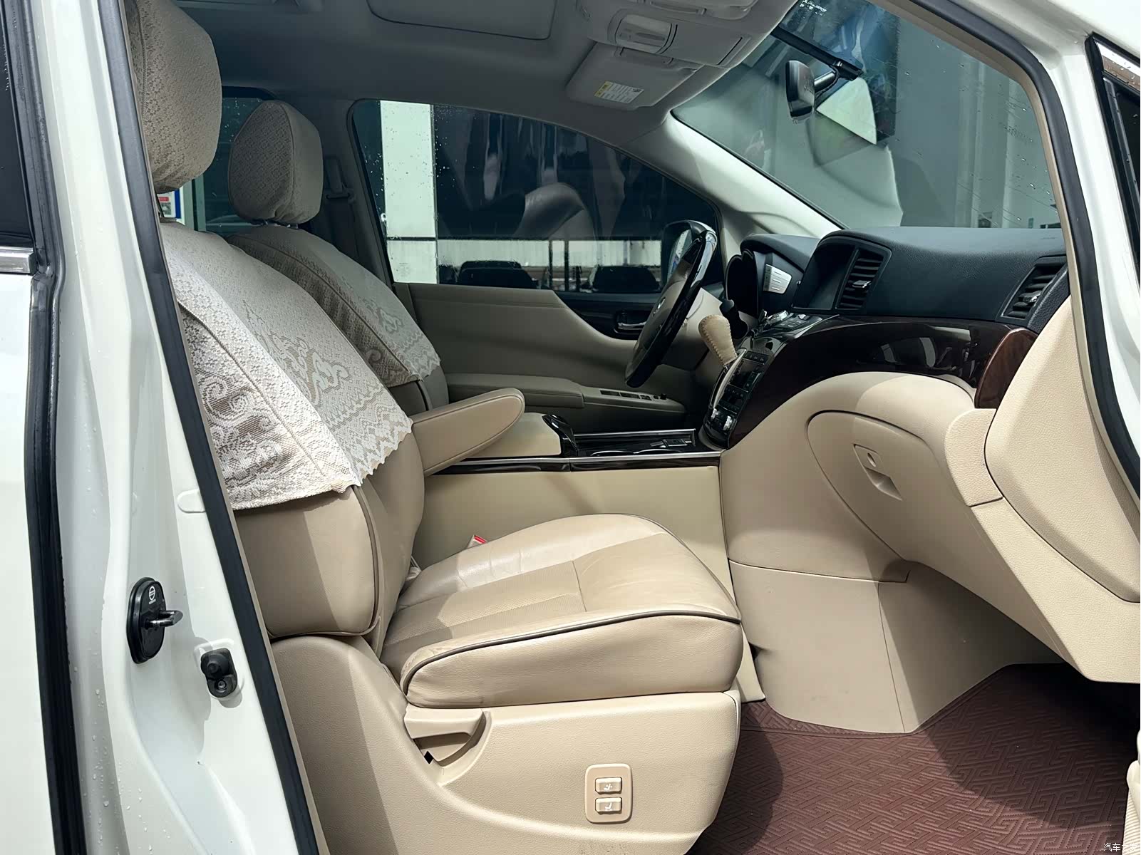 Nissan SL, 2018 9
