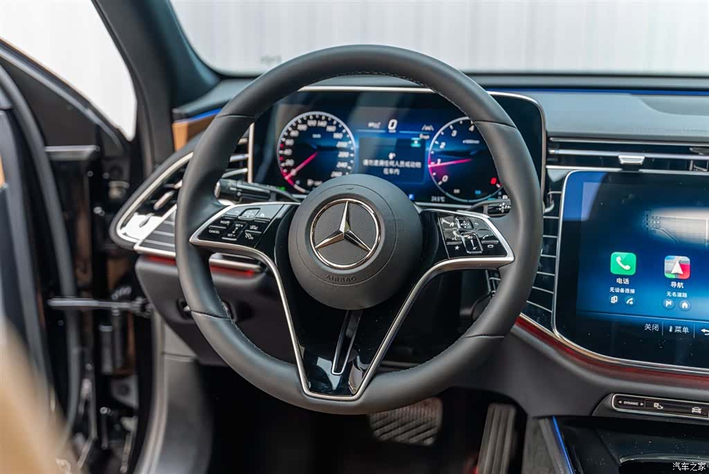 Mercedes-Benz E-Class, 2025 16