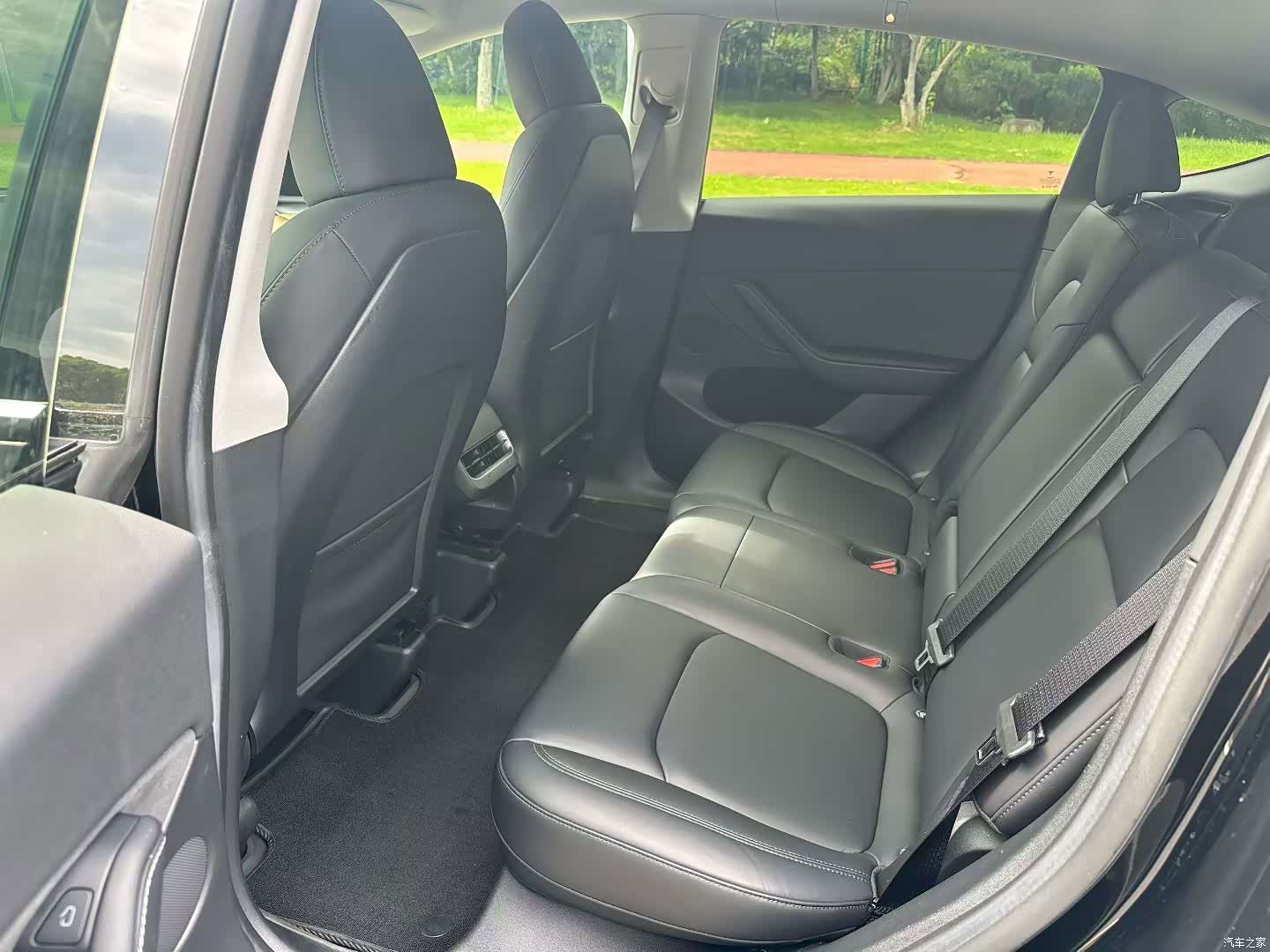 Tesla Model Y, 2023 8