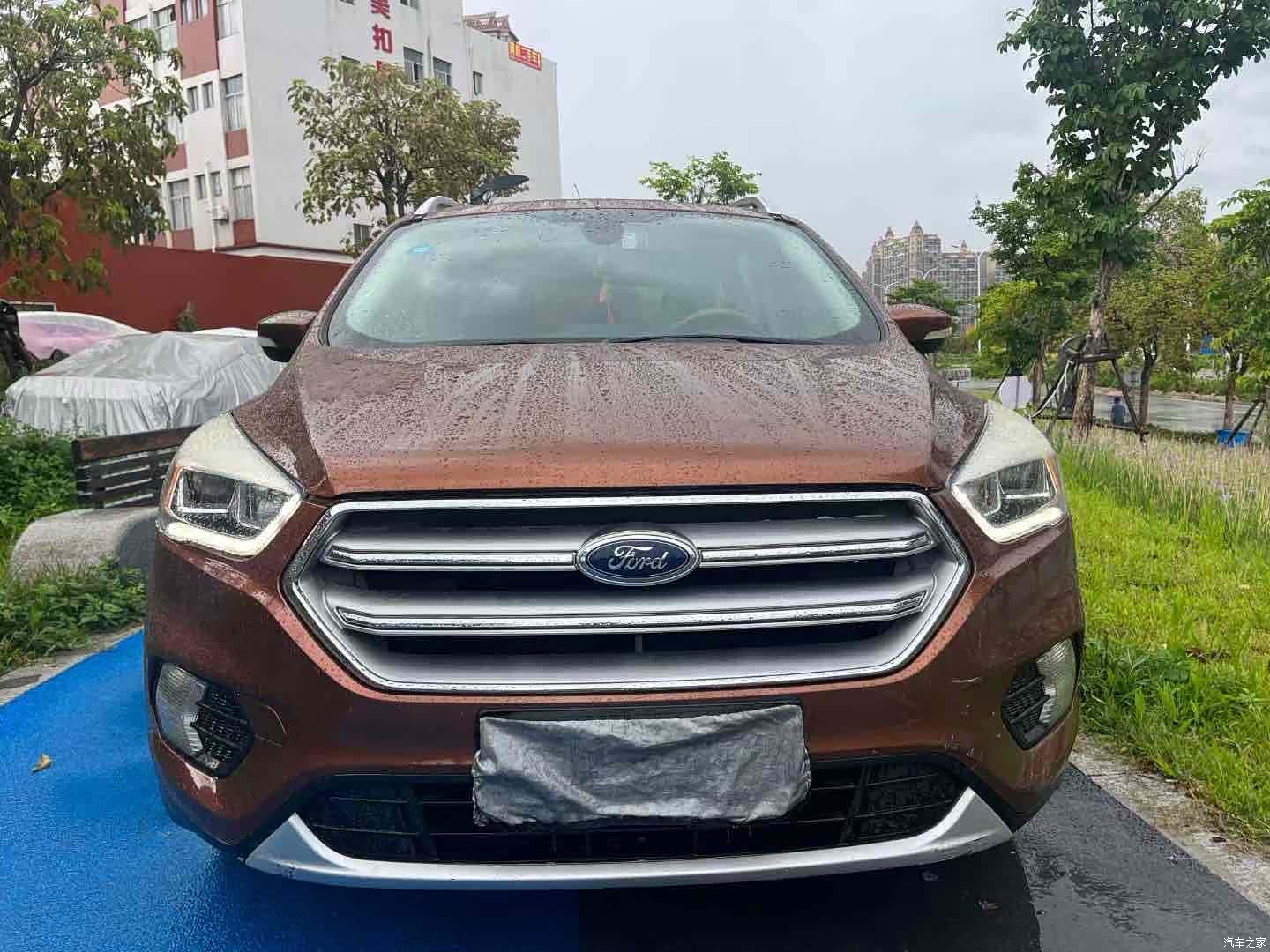 Ford Kuga, 2018 1