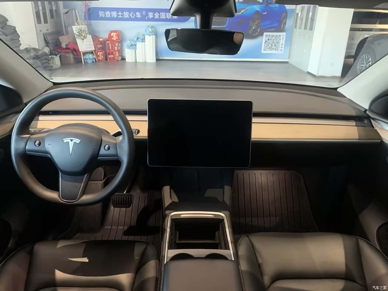 Tesla Model Y, 2023 все фото
