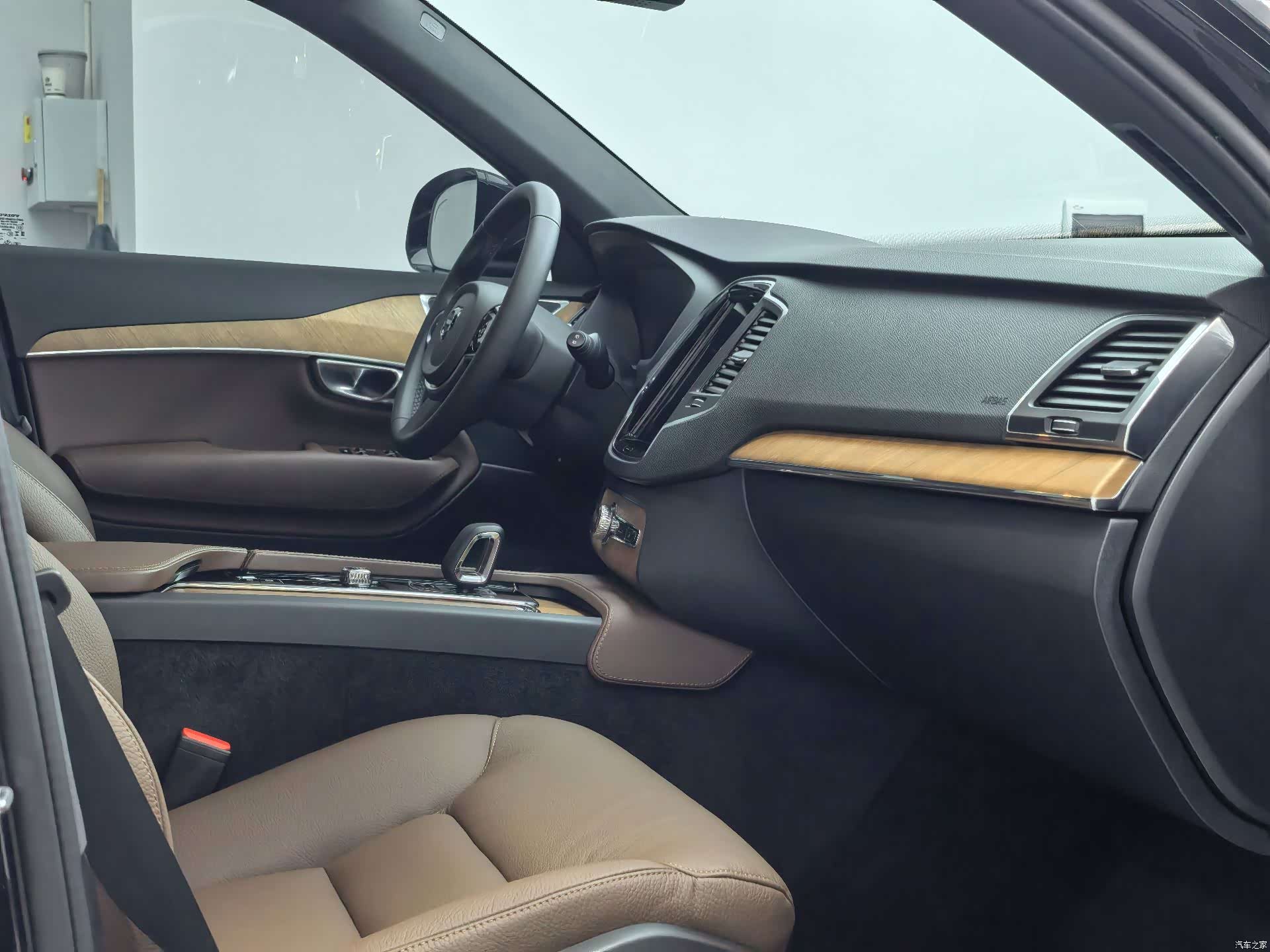 Volvo XC90, 2024 16
