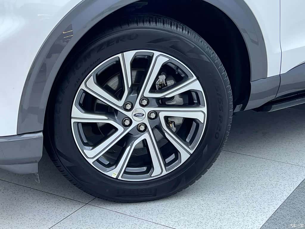 Ford Explorer, 2023 27