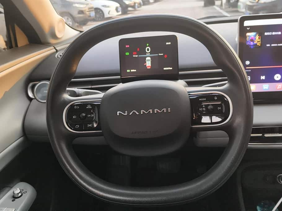 Dongfeng Nammi Nano 01