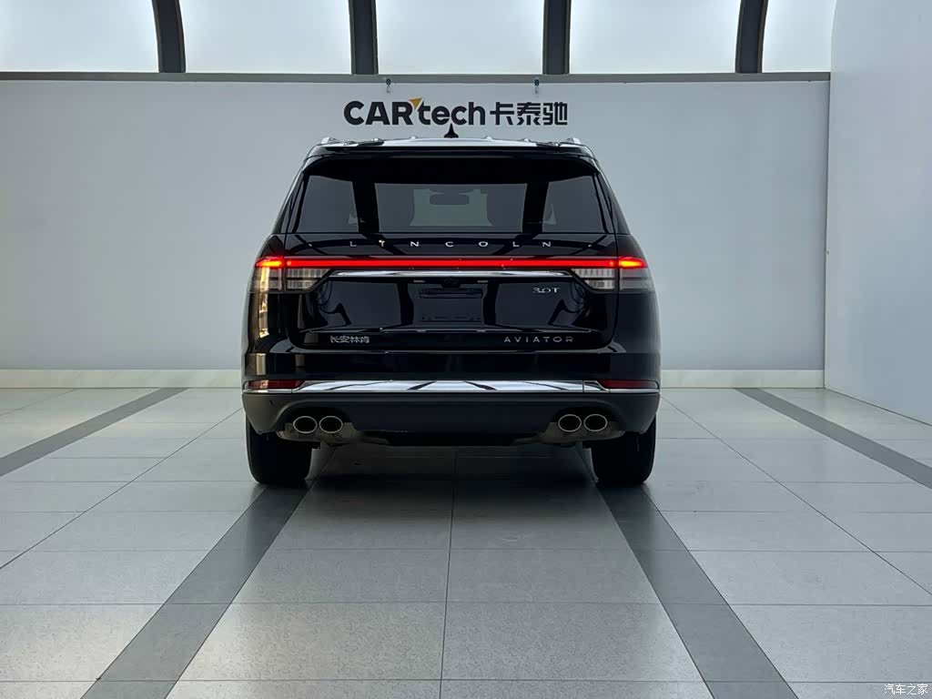 Lincoln Aviator, 2021 4