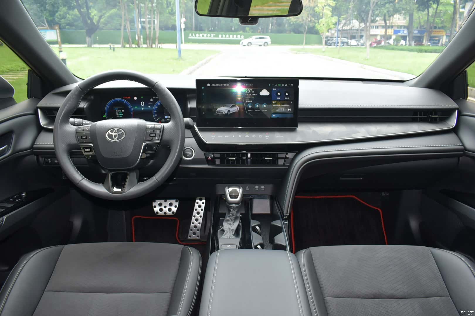 Toyota Camry, 2025 15