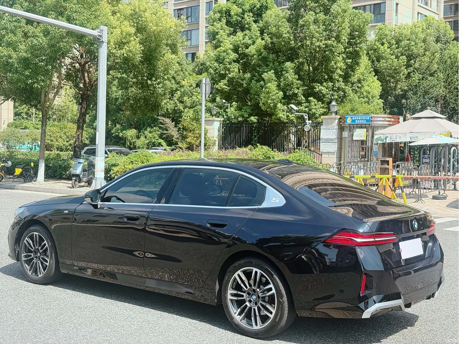 BMW 5 Series, 2024 все фото