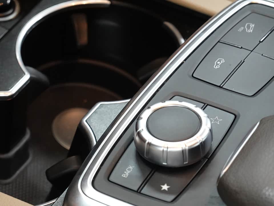 Mercedes-Benz GL grade