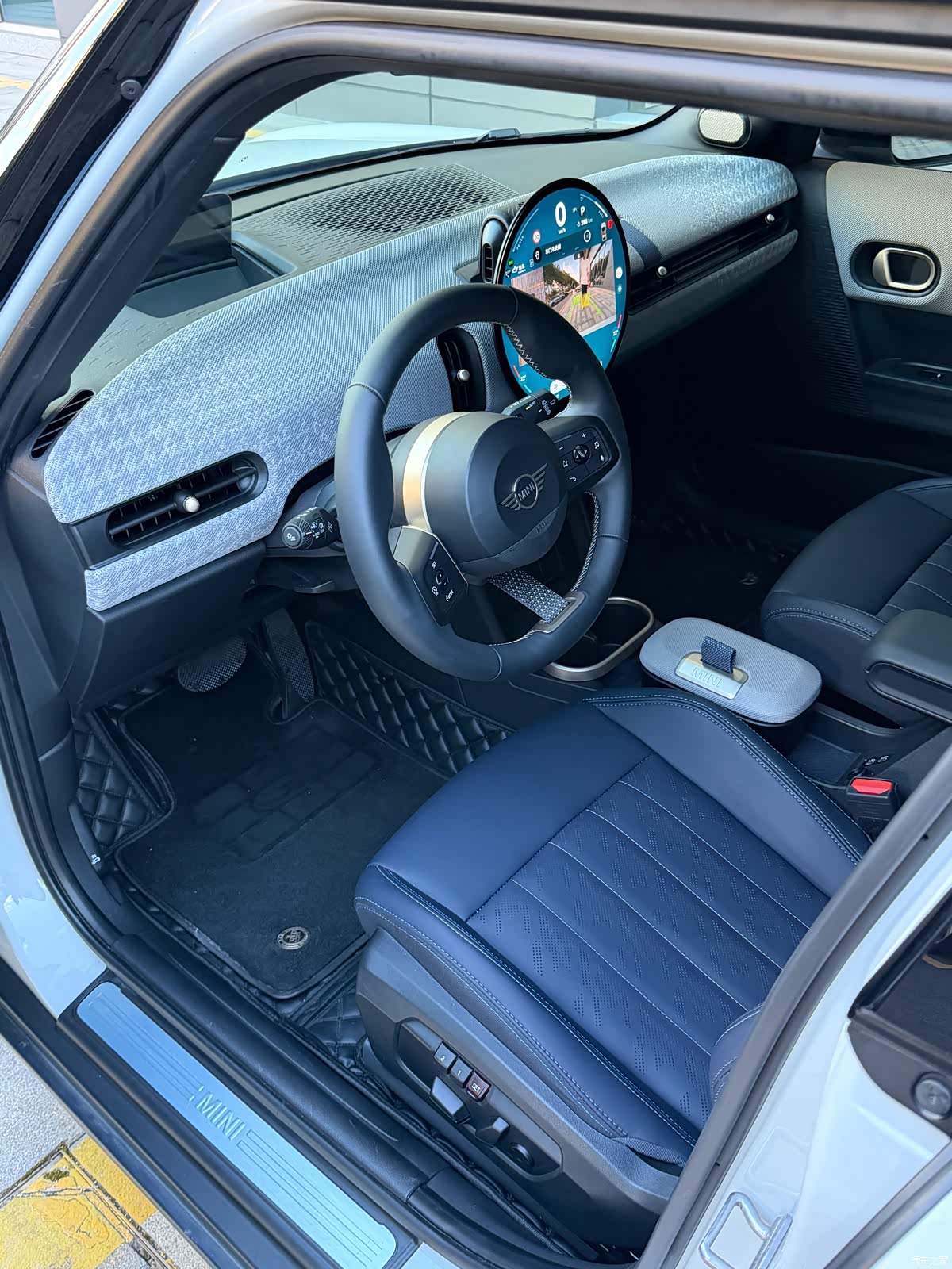 Mini Cooper, 2025 10