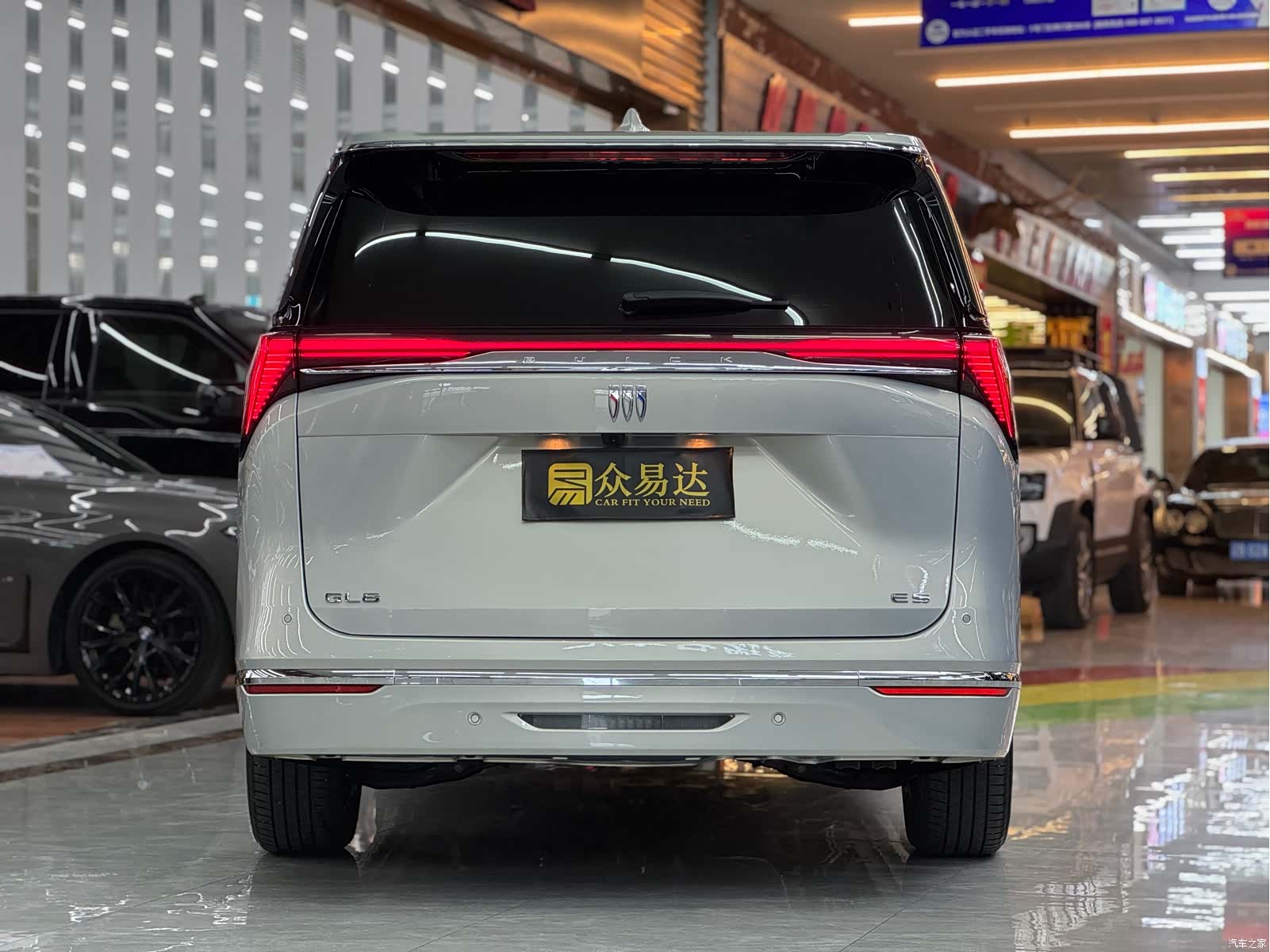 Buick GL8, 2025 4
