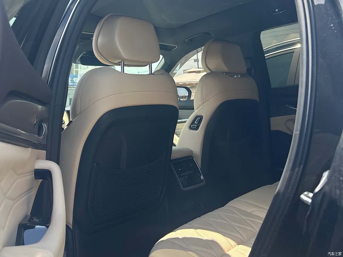 Geely Xingyue L, 2025 4
