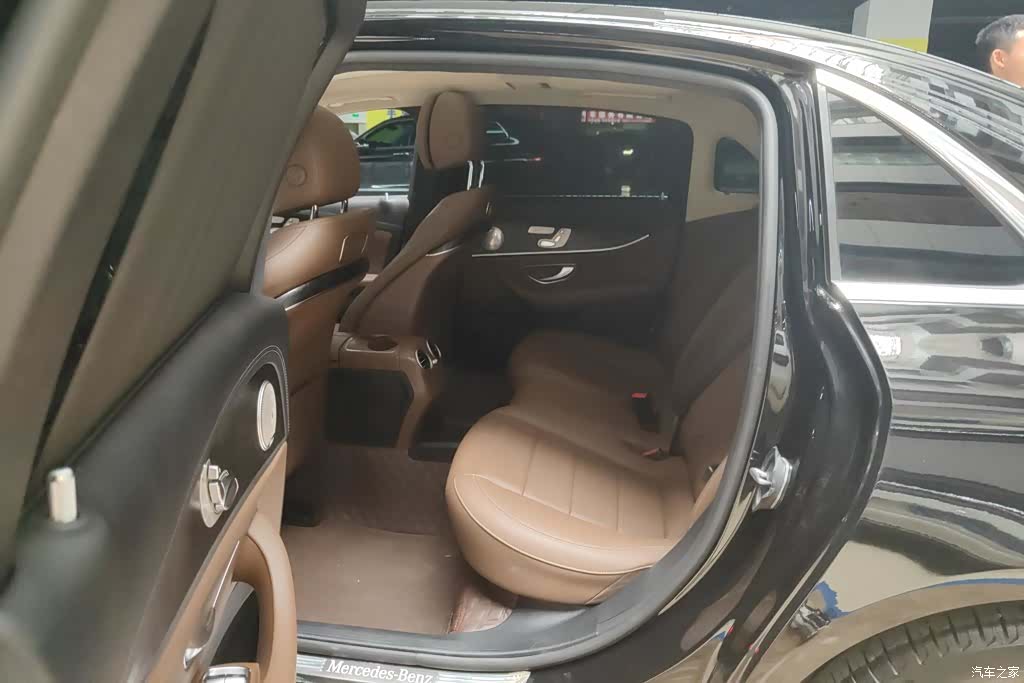 Mercedes-Benz E-Class, 2018 11