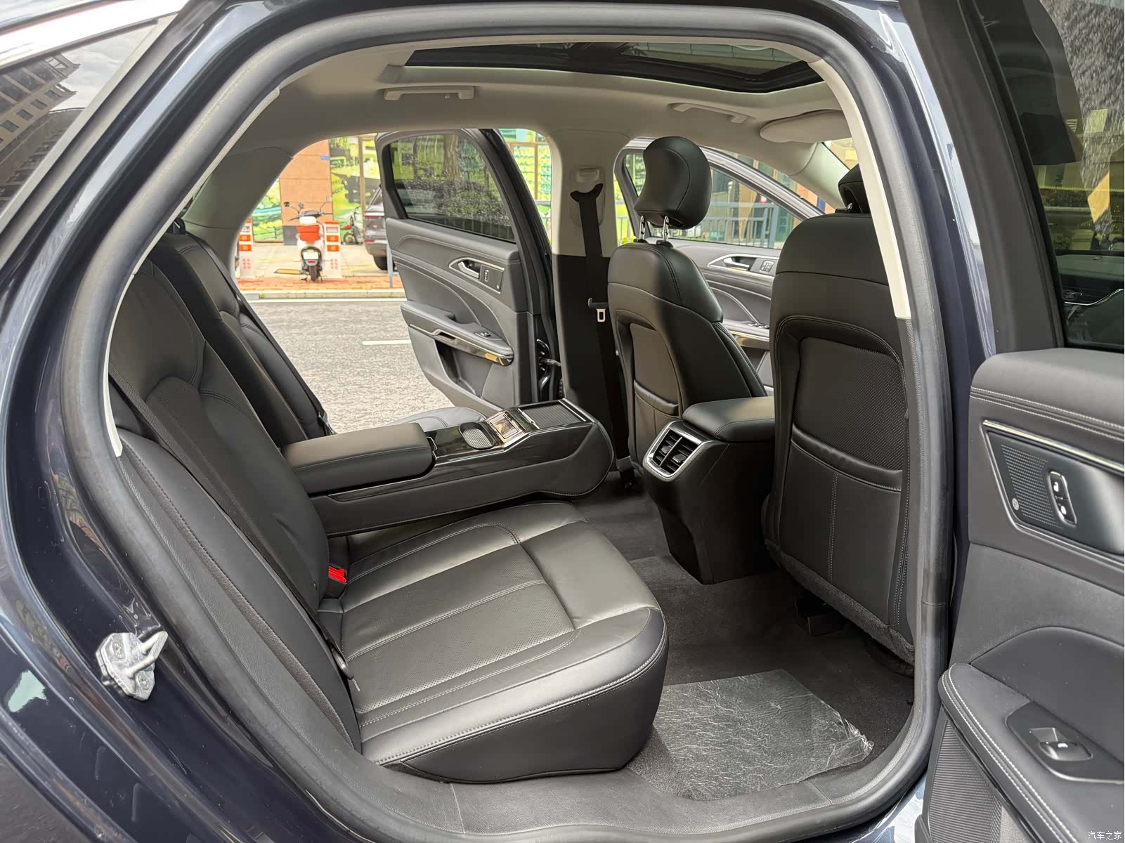 Ford Taurus, 2021 13