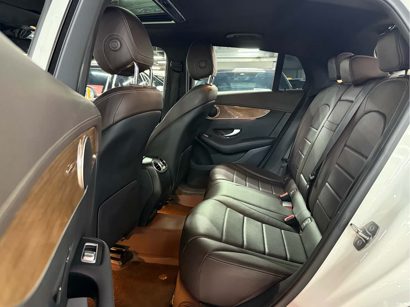 Mercedes-Benz GLC, 2019 15