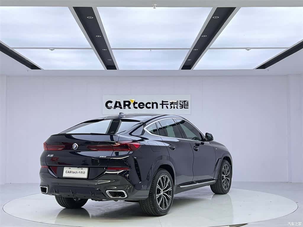 BMW X6, 2022 все фото