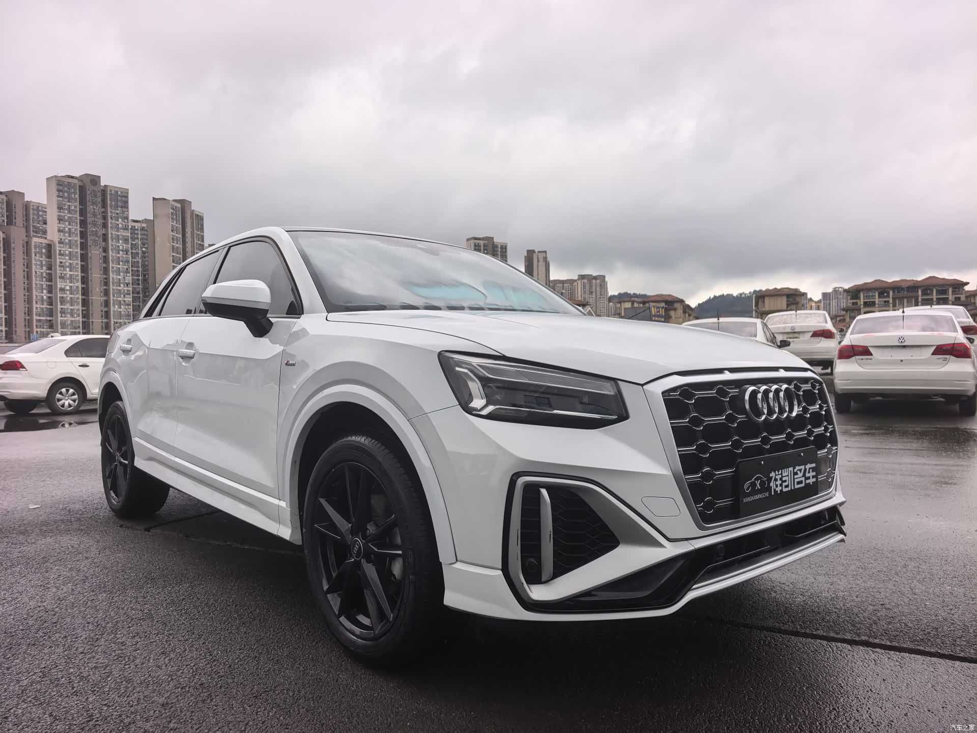 Audi Q2L, 2022 3