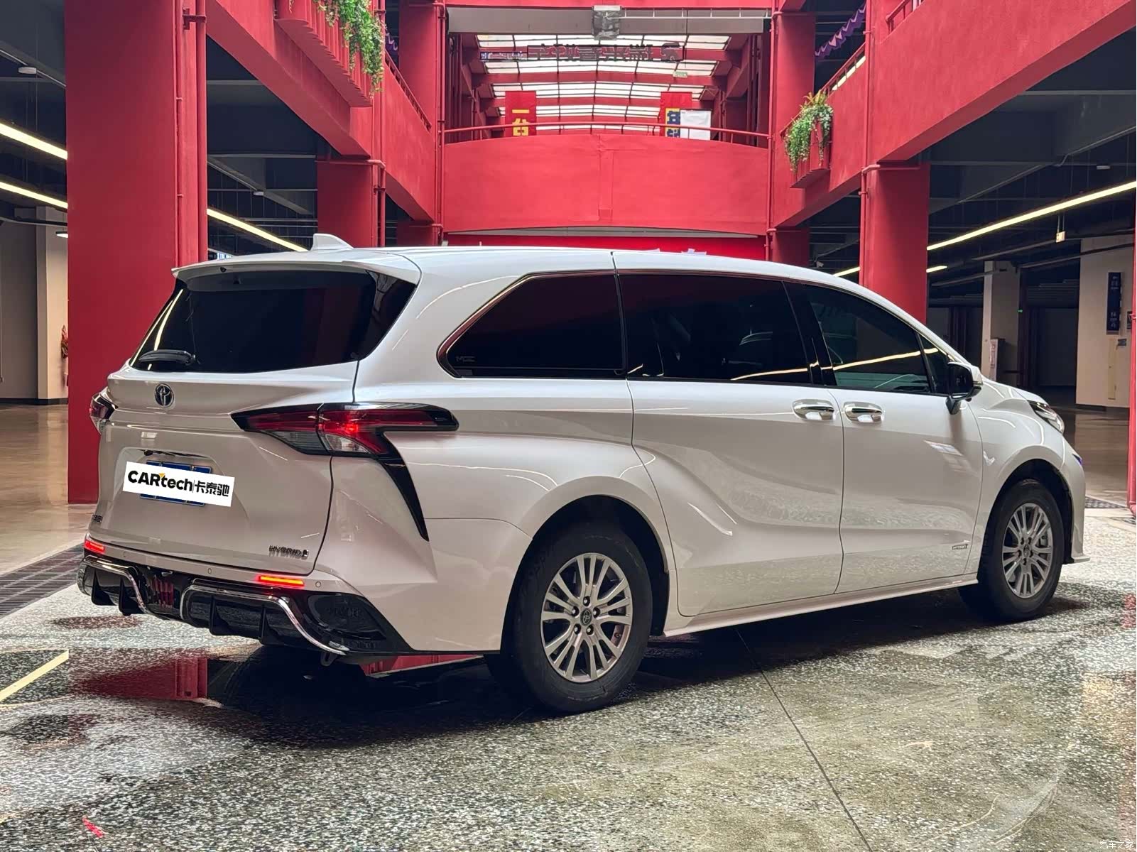 Toyota Sienna, 2023 2