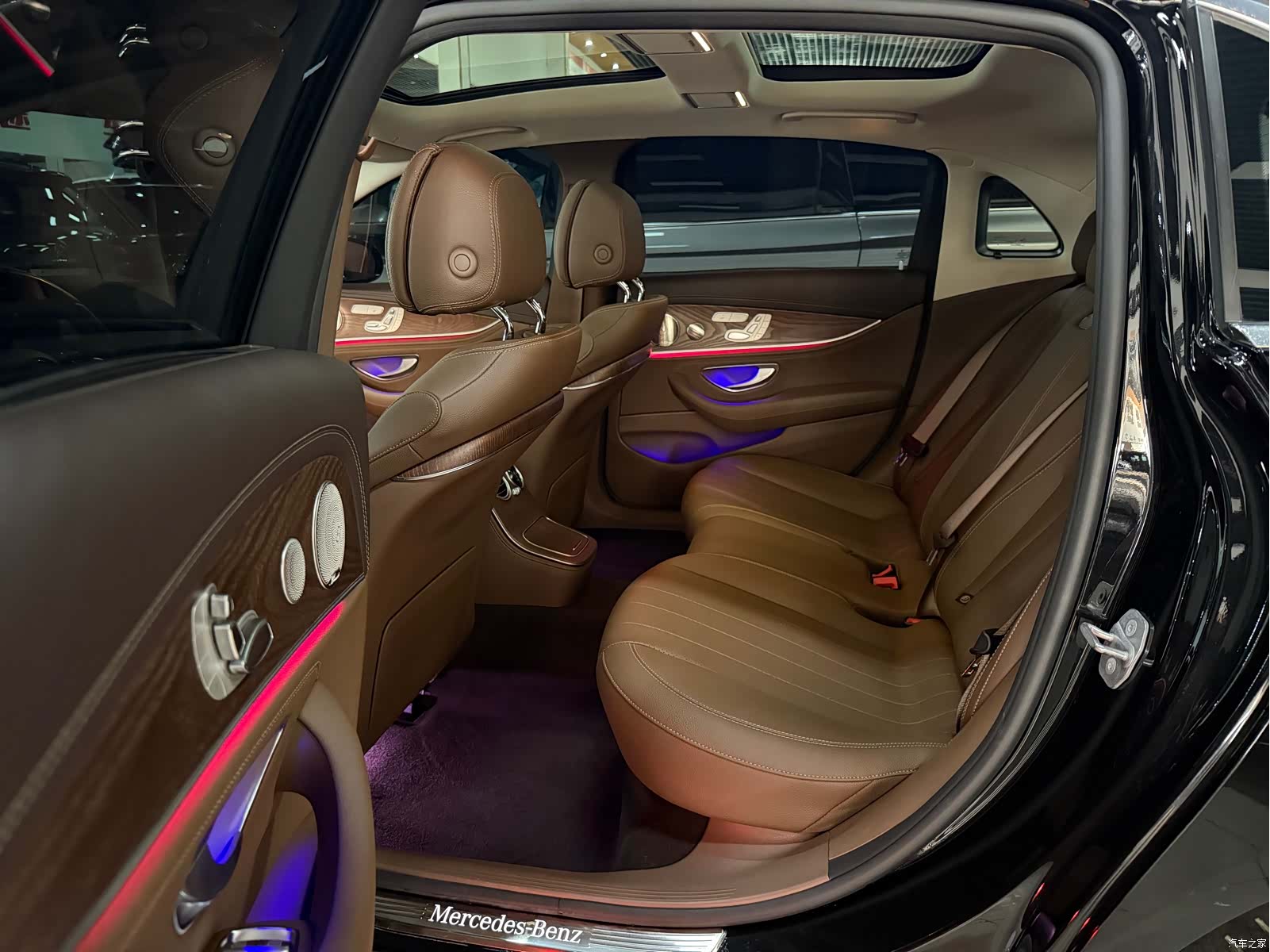 Mercedes-Benz E-Class, 2023 9